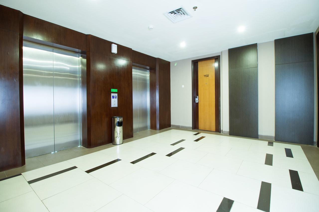 Reddoorz Near Roxy Hotell Jakarta Exteriör bild