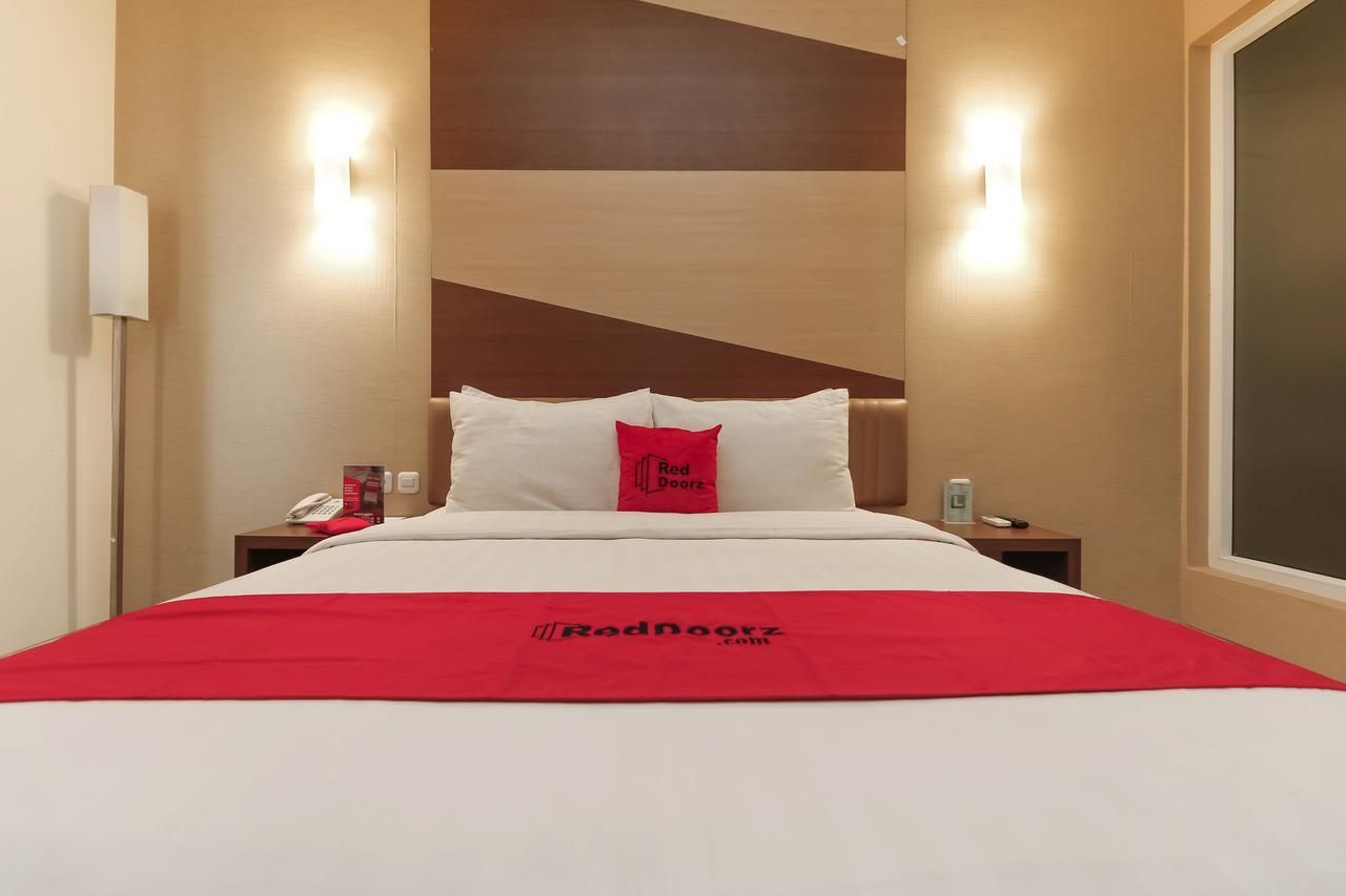 Reddoorz Near Roxy Hotell Jakarta Exteriör bild