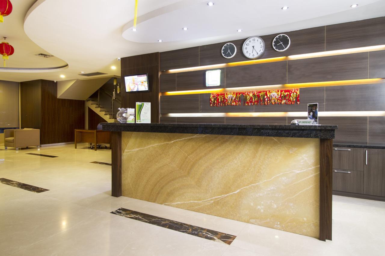 Reddoorz Near Roxy Hotell Jakarta Exteriör bild