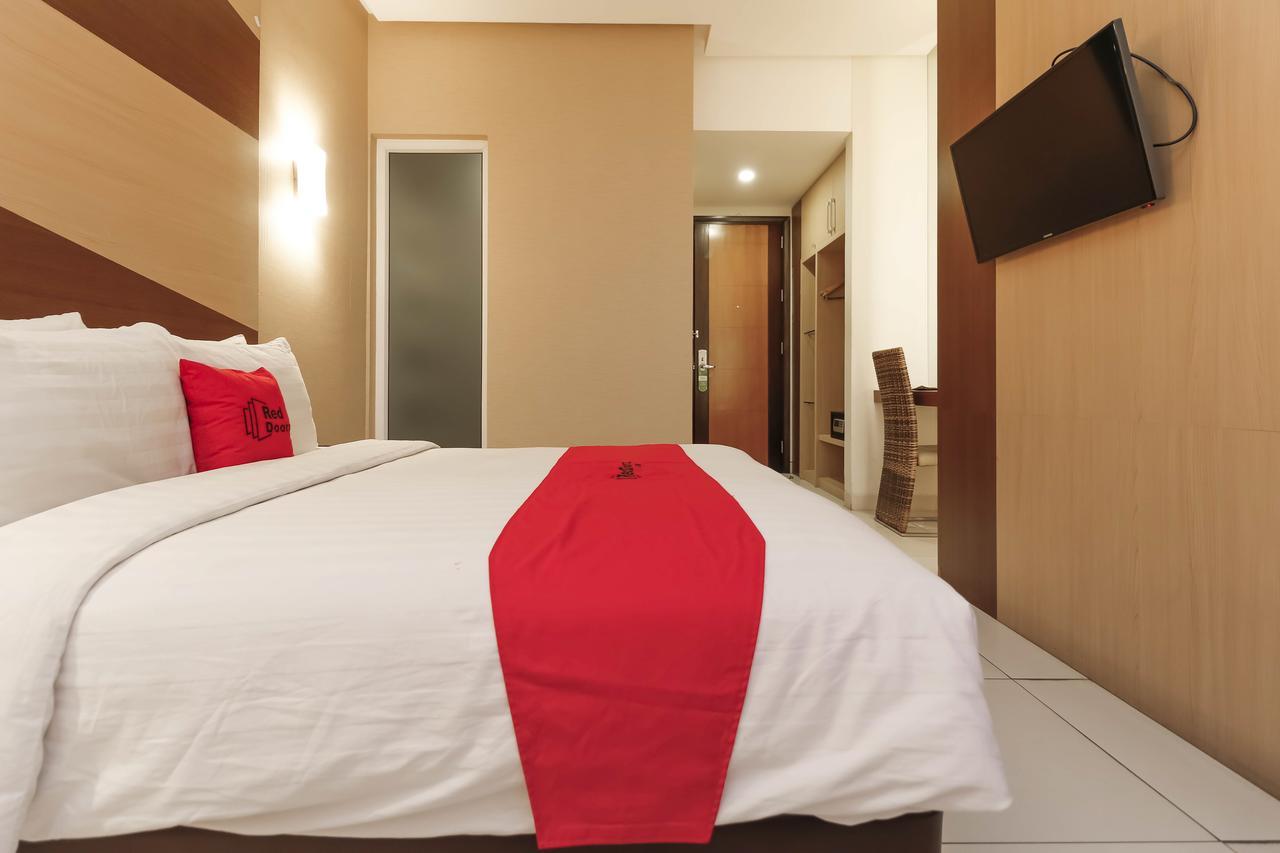 Reddoorz Near Roxy Hotell Jakarta Exteriör bild